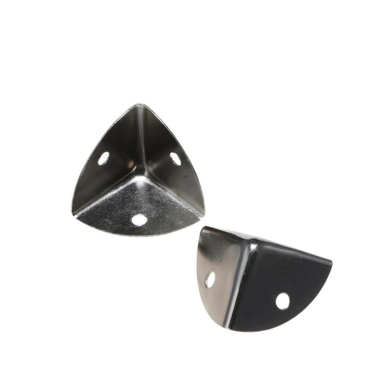 2022 High Quality Mini Triangle Flat Corner Trimming Wrap Angle Corner Protector 29*29*29mm 3 Holes
