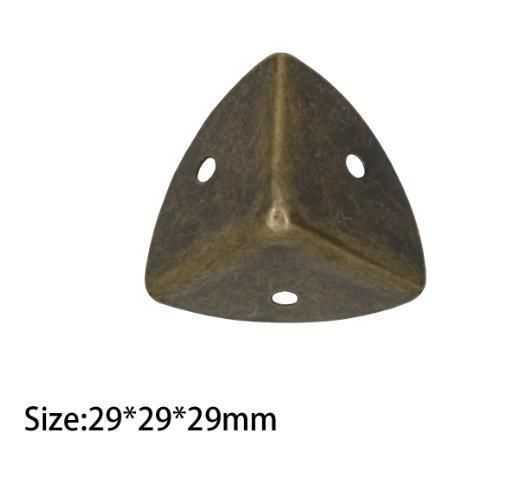 Best Price Stamping Triangular Flatting Corner Wrap Angle Corner Protector 29*29*29mm 3 Holes