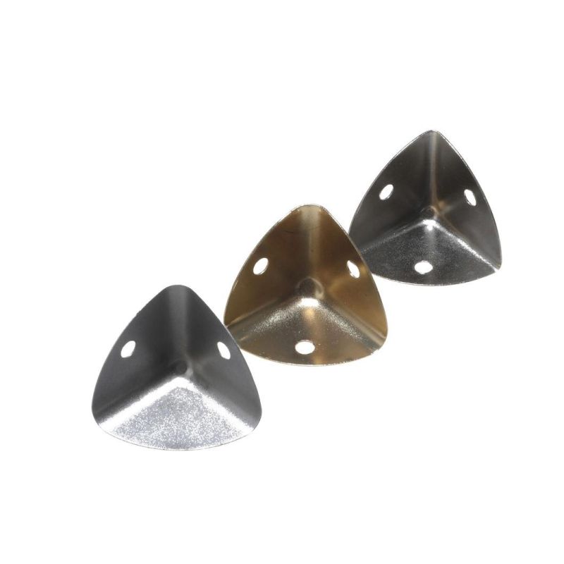 Best Price Stamping Triangular Flatting Corner Wrap Angle Corner Protector 29*29*29mm 3 Holes
